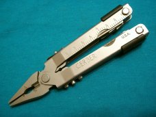 GERBER USA MP600 MULTITOOL MULTI TOOL PLIERS KNIFE KNIVES SHEATH SAW FILE SCREWDRIVER GERBER USA MP600 MULTITOOL MULTI TOOL PLIERS KNIFE KNIVES SHEATH SAW FILE SCREWDRIVER