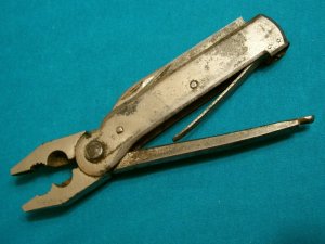 VINTAGE SEABOARD STEEL CO FRANCE MULTI TOOL MULTITOOL PLIERS MECHANICS KNIFE KNIVES OLD