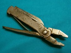 VINTAGE SEABOARD STEEL CO FRANCE MULTI TOOL MULTITOOL PLIERS MECHANICS KNIFE KNIVES OLD VINTAGE SEABOARD STEEL CO FRANCE MULTI TOOL MULTITOOL PLIERS MECHANICS KNIFE KNIVES OLD