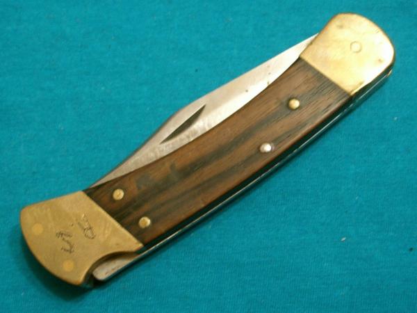 VINTAGE BUCK 110 USA 2 DOT LOCKBACK FOLDING HUNTER HUNTING SKINNING POCKET KNIFE KNIVES OLD VINTAGE BUCK 110 USA 2 DOT LOCKBACK FOLDING HUNTER HUNTING SKINNING POCKET KNIFE KNIVES OLD