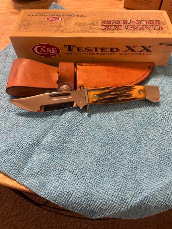 Case XX 578-3 1/2 Slab Side Hunter Fixed Blade Sheath Knife. Case XX 578-3 1/2 Slab Side Hunter Fixed Blade Sheath Knife.
