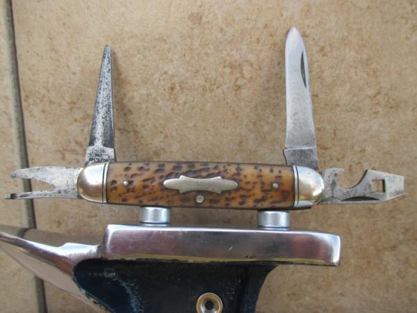 Schrade Cut. Co. Walden N.Y.  Scout/Utility Knife 