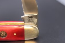Hen & Rooster™ Brown Bone Muskrat Stainless Pocket Knife Hen & Rooster™ Brown Bone Muskrat Stainless Pocket Knife