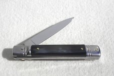 NOS AKC 8" CLASSIC SLIM LEVER LOCK SWEDGE BLADE, GENUINE DARK BRAZILIAN HORN - MANIAGO ITALY