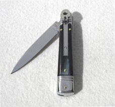 NOS AKC 8" CLASSIC SLIM LEVER LOCK SWEDGE BLADE, GENUINE DARK BRAZILIAN HORN - MANIAGO ITALY