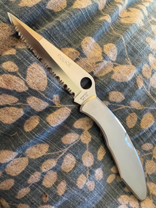 Spyderco Police Second Spyderco Police Second