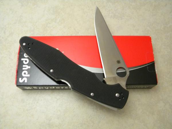 Spyderco Seki Japan VG-10 Police Lockback Knife in Box