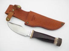 Ontario USA OC2 Keuka Hunting Knife, 1994: 9” overall with a 4 1/2” blade Ontario USA OC2 Keuka Hunting Knife, 1994: 9” overall with a 4 1/2” blade