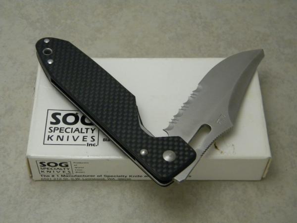 SOG Seki Japan Carbon Fiber ATS-34 J48 Large Jet Edge 2 Linerlock Knife in Box SOG Seki Japan Carbon Fiber ATS-34 J48 Large Jet Edge 2 Linerlock Knife in Box