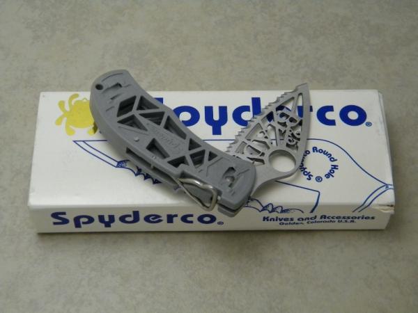 Spyderco Golden CO USA C35 SBK Q Blade Magazine 25th Anniversary Lockback Knife in Box c.1999