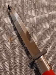 11" vintage rizzuto estilleto milano. 11" vintage rizzuto estilleto milano.