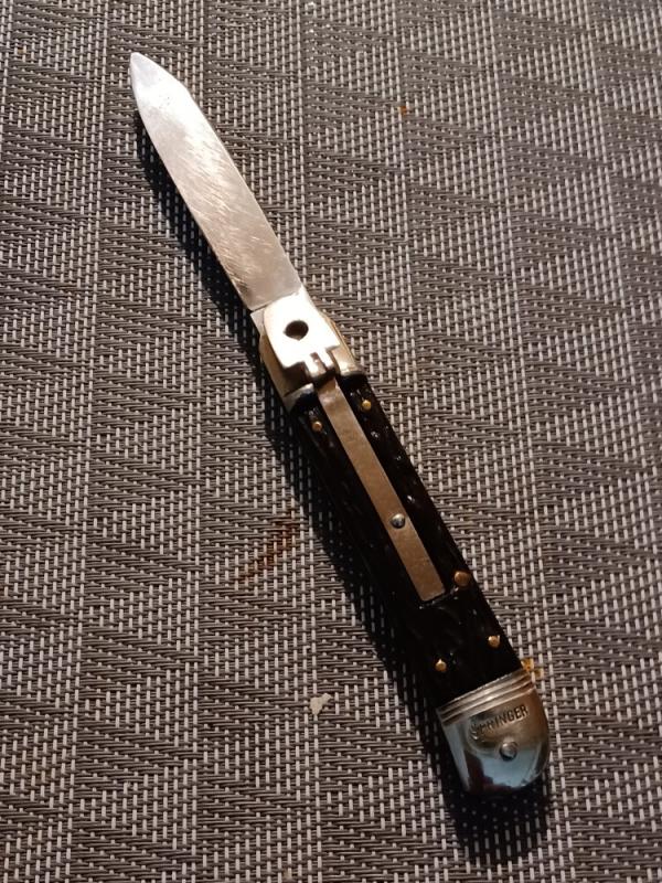 7 1/4" German Bonsa Springer Lever lock knife. 7 1/4" German Bonsa Springer Lever lock knife.