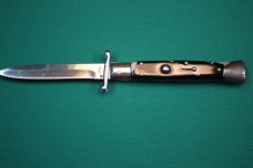 Italian style - “swinguard-lockback” stiletto 