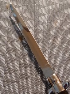 13" Dark horn Italian Stiletto. INOX 