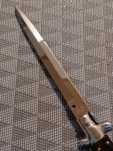 13" Dark horn Italian Stiletto. INOX 