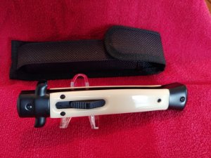 Italian Style Stiletto OTF Knife, Double edge Dagger blades BRAND SPANKING NEW