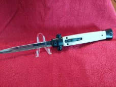 Italian Style Stiletto OTF Knife, Double edge Dagger blades BRAND SPANKING NEW