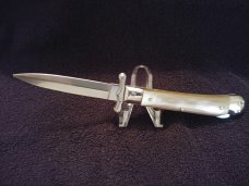 ITALIAN MEDICI STYLE SWING GUARD STILETTO, GORGEOUS HORN