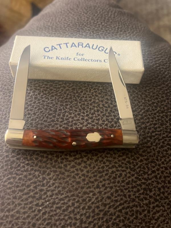 Cattaraugus Cutlery Co CM-16 Reddish Bone Handle Moose With Two ATS-34 Blades New In Box