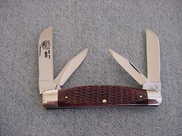 Vintage QUEEN(Crown), Large 4", 4-Blade, Etched, Jigged Bone Handle Congress Pattern Pocket Knife Vintage QUEEN(Crown), Large 4", 4-Blade, Etched, Jigged Bone Handle Congress Pattern Pocket Knife