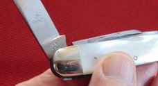 VINTAGE USED OLD ROBESON SHUREDGE ROCHESTER #73224 GENUINE PEARL CATTLE KNIFE c1922-1940 VINTAGE USED OLD ROBESON SHUREDGE ROCHESTER #73224 GENUINE PEARL CATTLE KNIFE c1922-1940