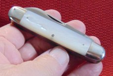 VINTAGE USED OLD ROBESON SHUREDGE ROCHESTER #73224 GENUINE PEARL CATTLE KNIFE c1922-1940 VINTAGE USED OLD ROBESON SHUREDGE ROCHESTER #73224 GENUINE PEARL CATTLE KNIFE c1922-1940