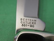 Hen & Rooster Red Bone Lock Back Model # 351 BS Hen & Rooster Red Bone Lock Back Model # 351 BS