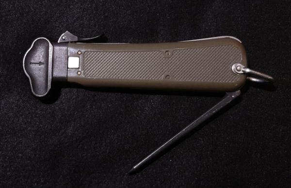 Bund Paratrooper Gravity Knife - OFW Messer with Take-Down Button Bund Paratrooper Gravity Knife - OFW Messer with Take-Down Button