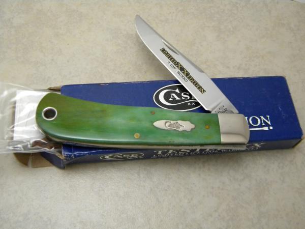 Case XX USA TB61546 Green Bone 2013 Lmtd Edition Backpocket Knife in Box w/Leather Lanyard Case XX USA TB61546 Green Bone 2013 Lmtd Edition Backpocket Knife in Box w/Leather Lanyard