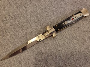 *MINT* 9" LATAMA PICKLOCK FLATGUARD B/W HORN Scales Italian Stiletto
