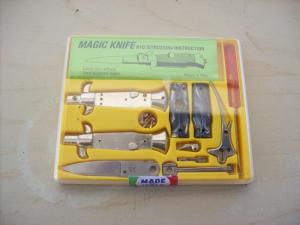 Italian Magic Knife Switchblade Kit Complete with Instructions UNUSED W/Plastic Case