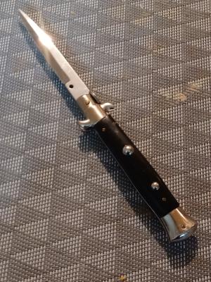9" Magic Knife Kit Black Scales. 