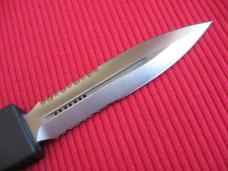 Microtech 2002 ULTRATECH D/E Satin Serrated OTF Switchblade Knife - New In Box w/Paperwork ! Microtech 2002 ULTRATECH D/E Satin Serrated OTF Switchblade Knife - New In Box w/Paperwork !