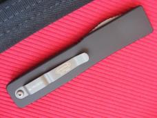 Microtech 2002 ULTRATECH D/E Satin Serrated OTF Switchblade Knife - New In Box w/Paperwork ! Microtech 2002 ULTRATECH D/E Satin Serrated OTF Switchblade Knife - New In Box w/Paperwork !