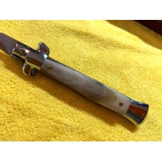 Italian Stiletto 9", Kriss Blade, Honey Horn Italian Stiletto 9", Kriss Blade, Honey Horn