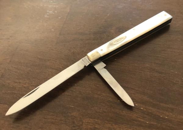1990 Case XX 9285 - Genuine Pearl  - German Manufactured Doctor's Knife - 3 5/8" Closed
