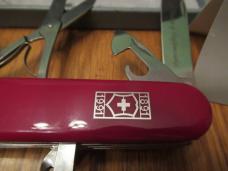 Swiss Army Brand A Century of Craftsman Knife Model Officier Suisse 1891-1991 Swiss Army Brand A Century of Craftsman Knife Model Officier Suisse 1891-1991