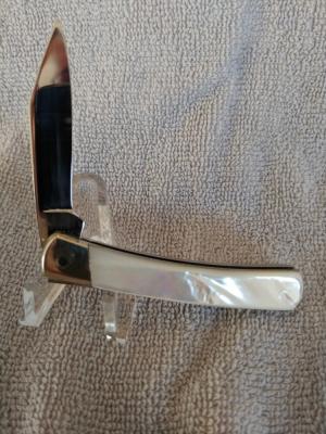 Buck mother of pearl 