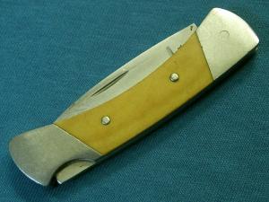 VINTAGE SCRIPT STAMP LADY BUCK 506 USA WHITE KNIGHT FOLDING POCKET KNIFE KNIVES OLD