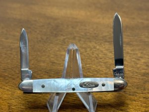 Case Genuine Mother of Pearl 8201 Senator Pen Knife