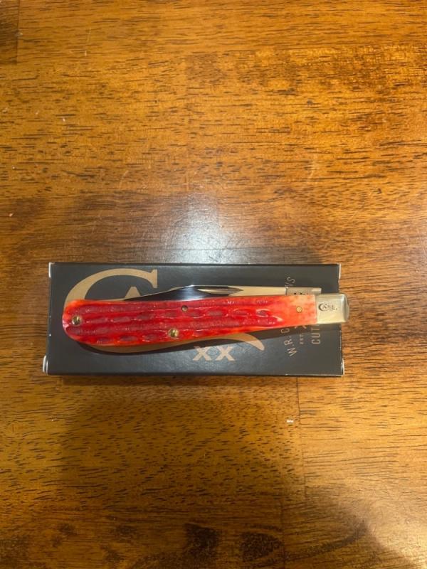 Case XX Slimeline Trapper 61048 Red Bone. Case XX Slimeline Trapper 61048 Red Bone.
