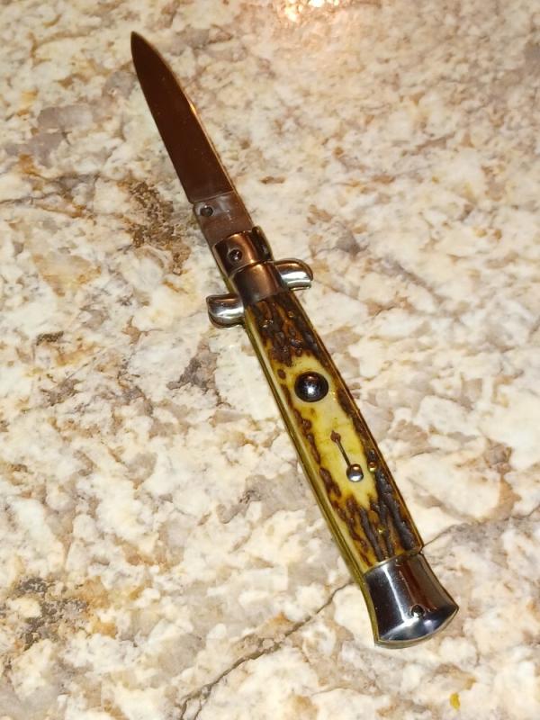 Vintage Herbertz Rostfrei. Short blade for German market.