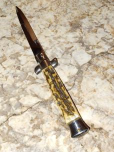 Vintage AKCi. Stag  Stiletto  7 1/4".