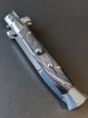 FRANK BELTRAME 23CM 9" BAYONET AUTO IN "S" BUFFALO HORN...NEW 