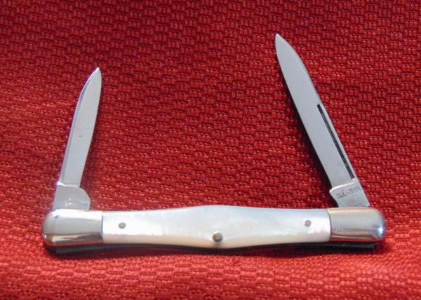  VINTAGE KA-BAR TUXEDO PATTERN GENUINE PEARL 1923-1952
