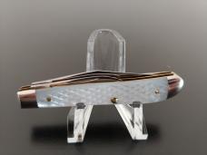 QUEEN CHECKER CUT MOTHER OF PEARL 