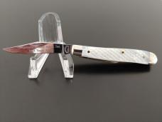 QUEEN CHECKER CUT MOTHER OF PEARL 