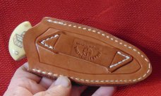 NORTHWOODS KNIVES GLADSTONE , MICH. USA SCRIMSHAWED GAMBLERS PUSH DAGGER CUSTOM LEATHER SHEATH 