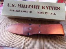 P1 USMC Parachutist 94 Fixed Blade Knife with original sheath and box