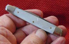 NEAR MINT VINTAGE SIMMONS HDWE.CO. GERMANY GENUINE PEARL SLEEVEBOARD KNIFE HORNET 1890-1940 NEAR MINT VINTAGE SIMMONS HDWE.CO. GERMANY GENUINE PEARL SLEEVEBOARD KNIFE HORNET 1890-1940